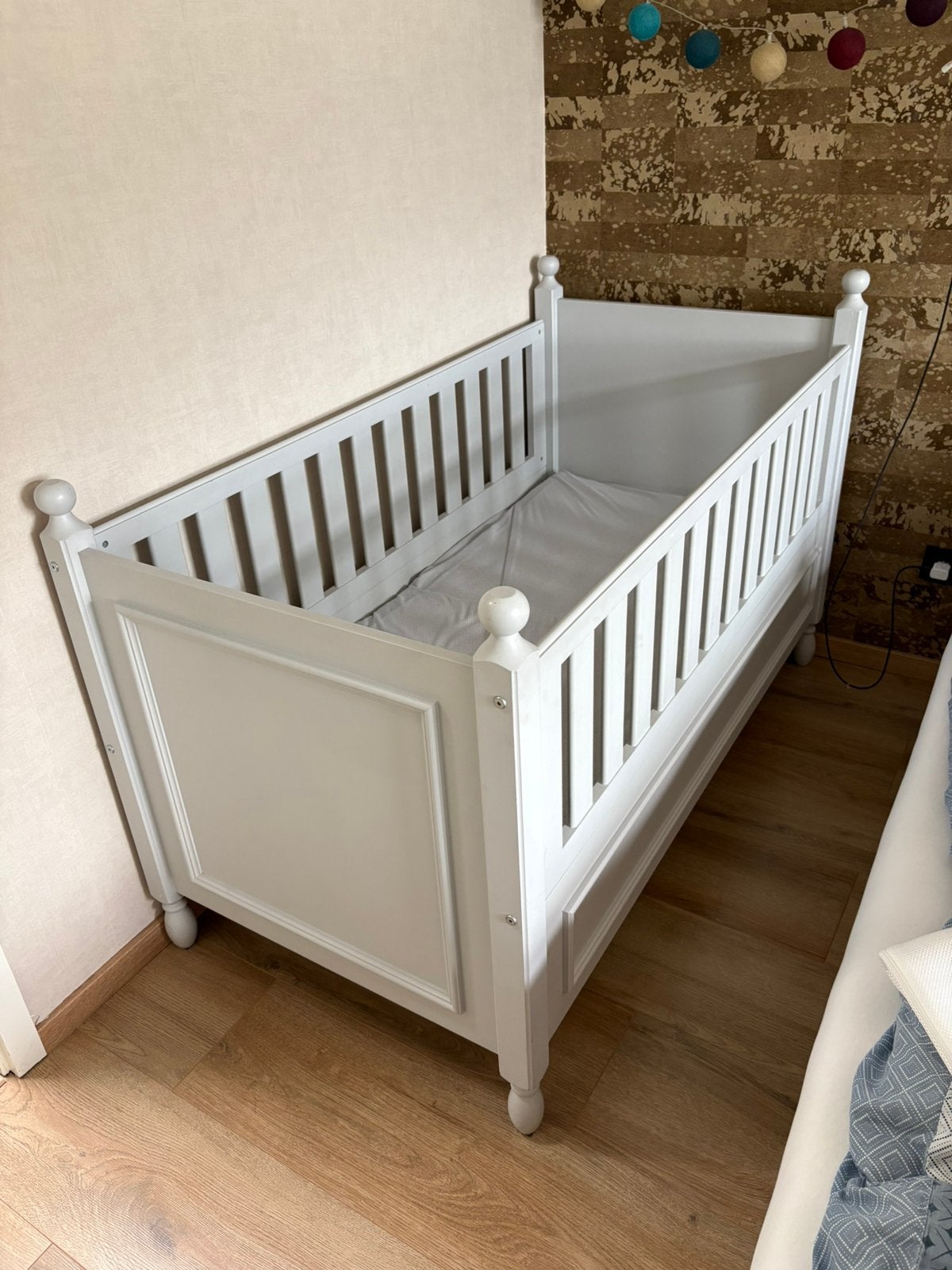 Kinderbedje met matras, Kinderen en Baby's, Kinderkamer | Complete kinderkamers, Ophalen, Zo goed als nieuw, Jongetje of Meisje