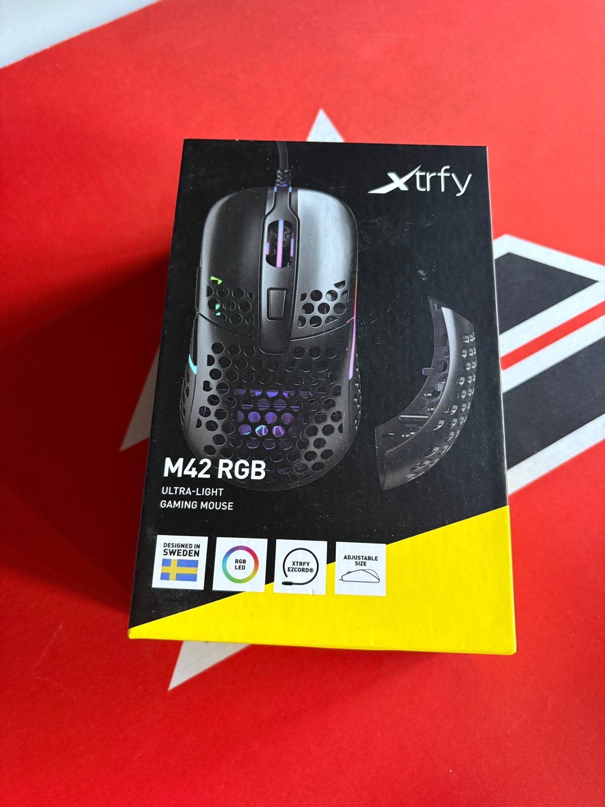 XTRFY M42 RGB Gaming Muis Nieuw, Computers en Software, Muizen, Ophalen, Zo goed als nieuw, Muis, Gaming muis