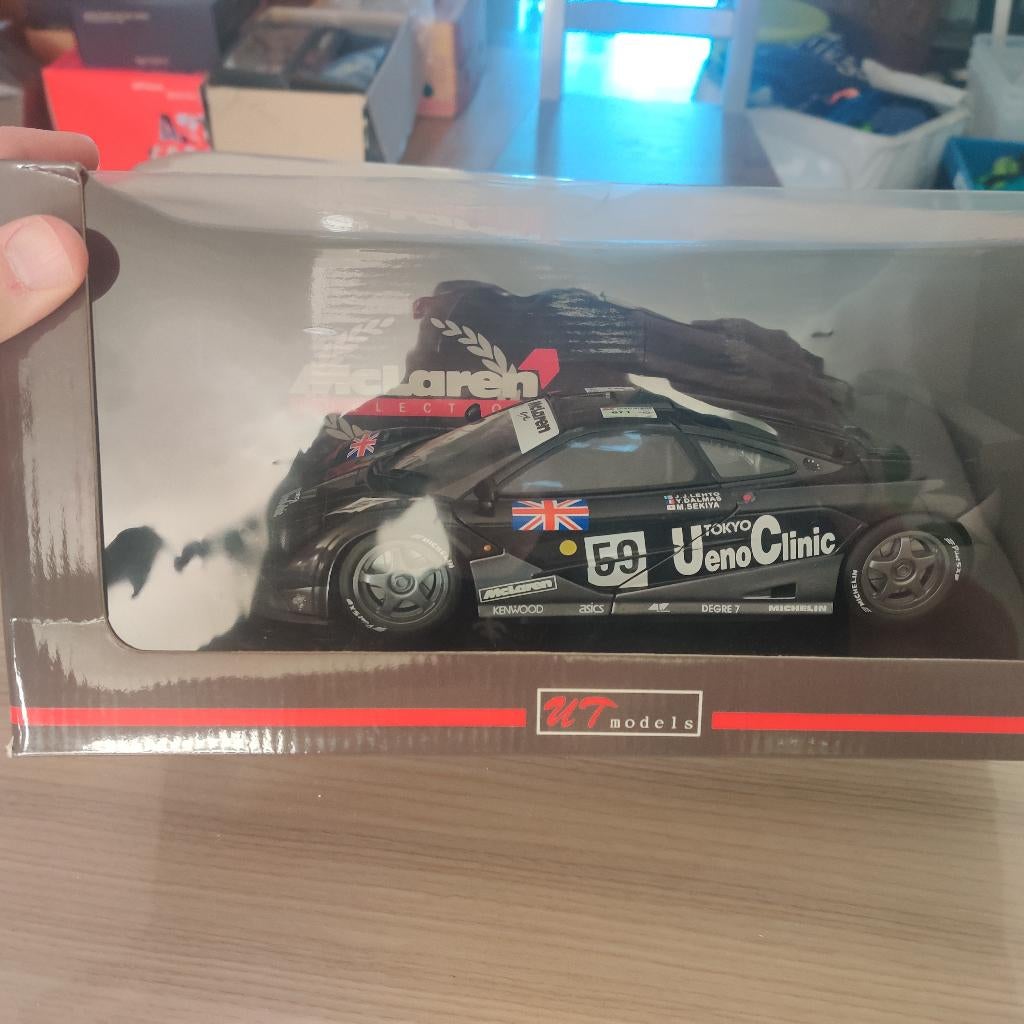 UT Models 1/18 McLaren F1 GT-R Le Mans 1995 winner, Ophalen, Zo goed als nieuw, Auto, UT Models