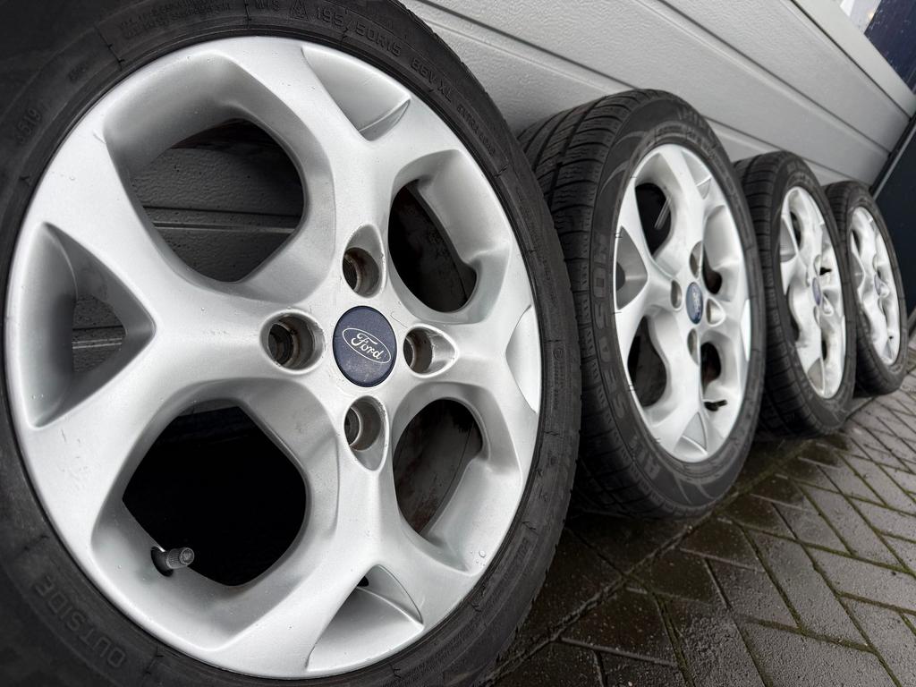 Org 15 inch Ford Fiesta Fusion B Max velgen allseason banden, Gebruikt, 15 inch, -, -