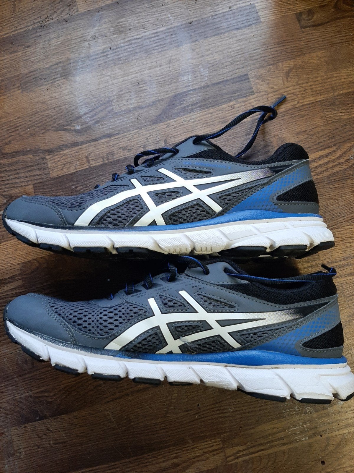 sportschoenen asics, Sport en Fitness, Korfbal, Ophalen