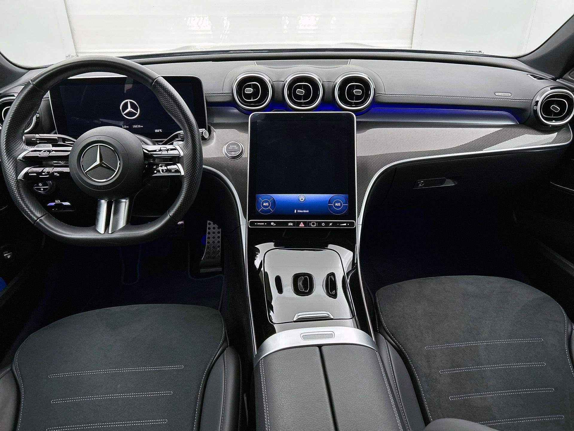 Mercedes-Benz C-klasse 180 Berline AMG Line | Dodehoekassist, Auto's, Automaat, Zwart, 4 cilinders, Blauw