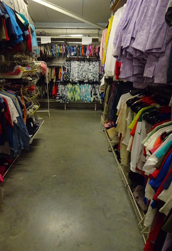 NIEUW Partijtje van 1000 stuks kleding voor Dames, Heren en, Ophalen, Nieuw