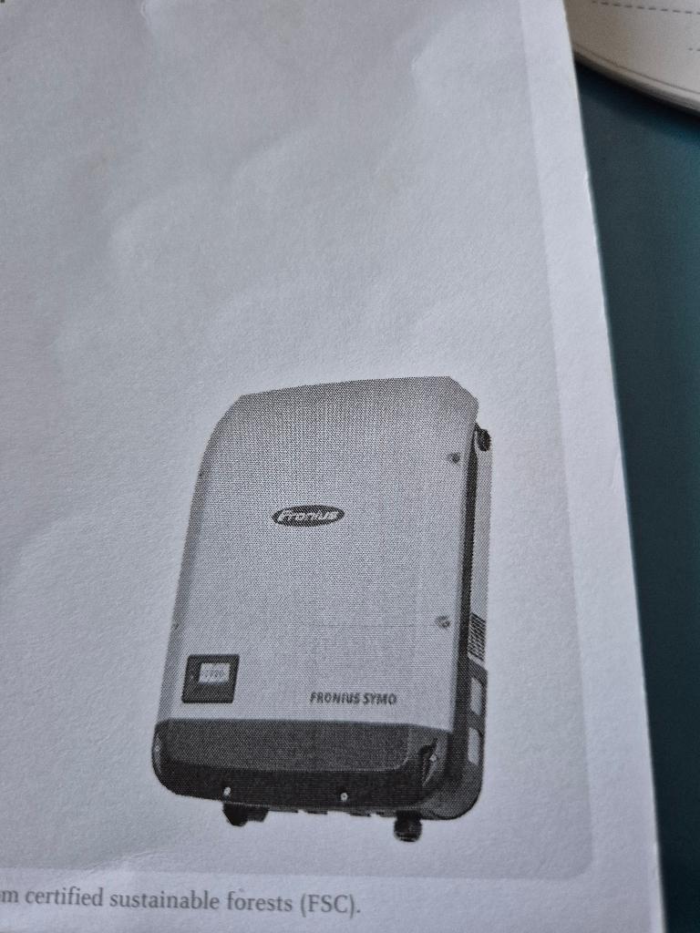 omvormer zonnepanelen, Ophalen, Zo goed als nieuw