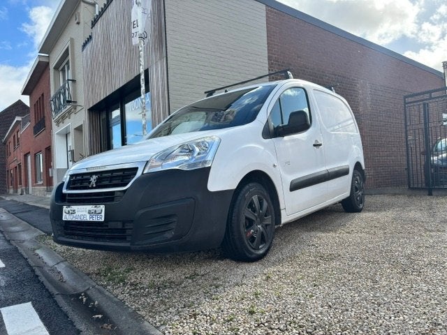 Peugeot Partner 1.6 hdi lichte vracht 47.000 km !, Voorwielaandrijving, https://public.car-pass.be/vhr/f5efc137-43d8-459b-9a4a-7157a98bc891