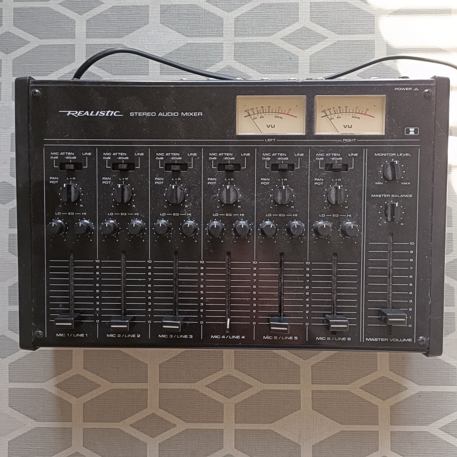Realistic Audio Mixer 32-1210, Muziek en Instrumenten, Ophalen of Verzenden