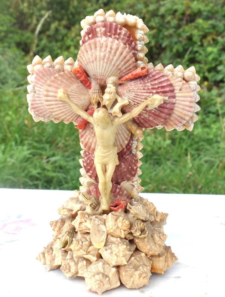crucifix a poser en coquillage christ phosphorescent, Enlèvement ou Envoi