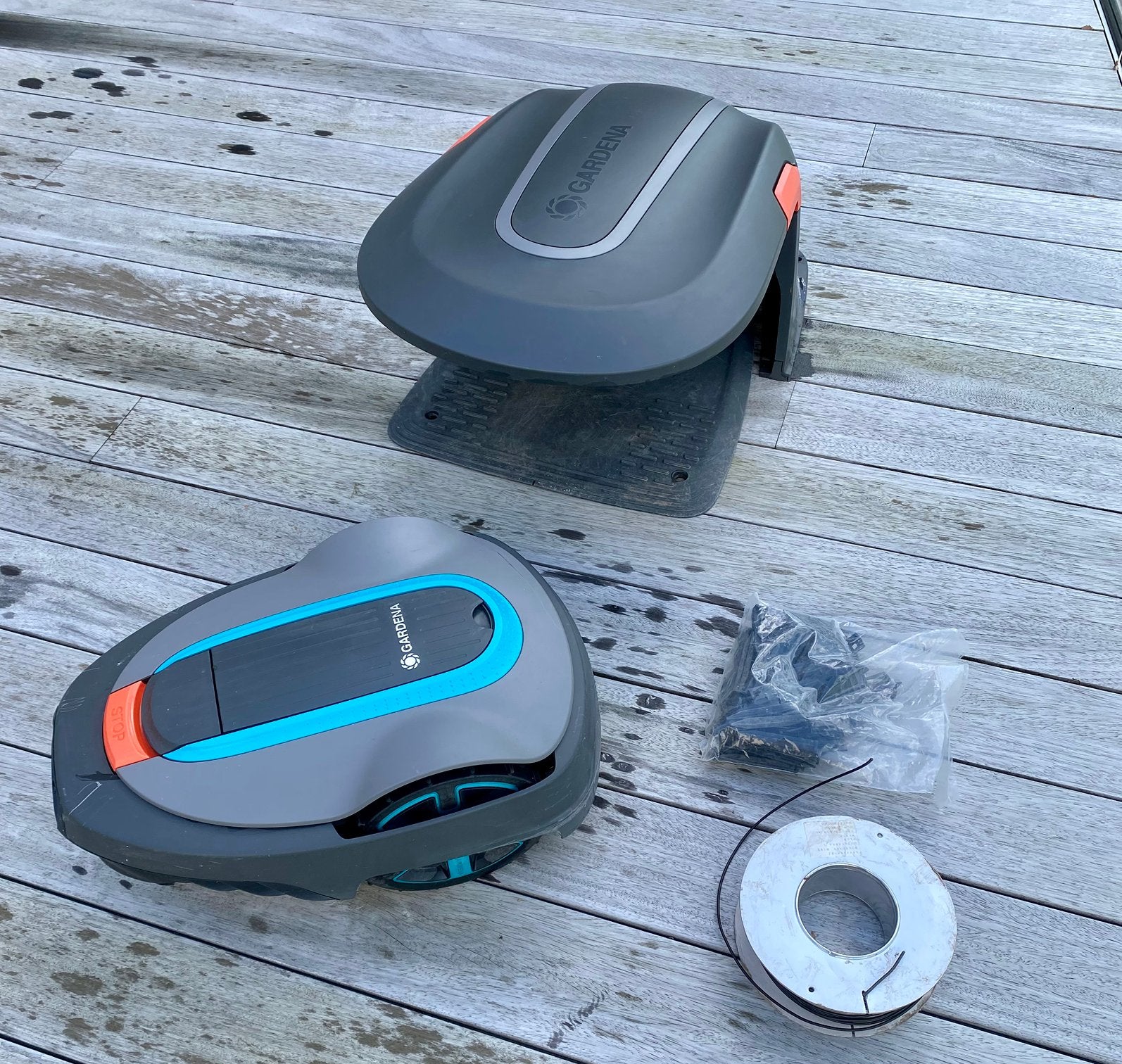 Robotmaaier Gardena Sileno City 250 met alle toebehoren, Tuin en Terras, Robotmaaiers, Ophalen, Zo goed als nieuw, Meer dan 25 cm