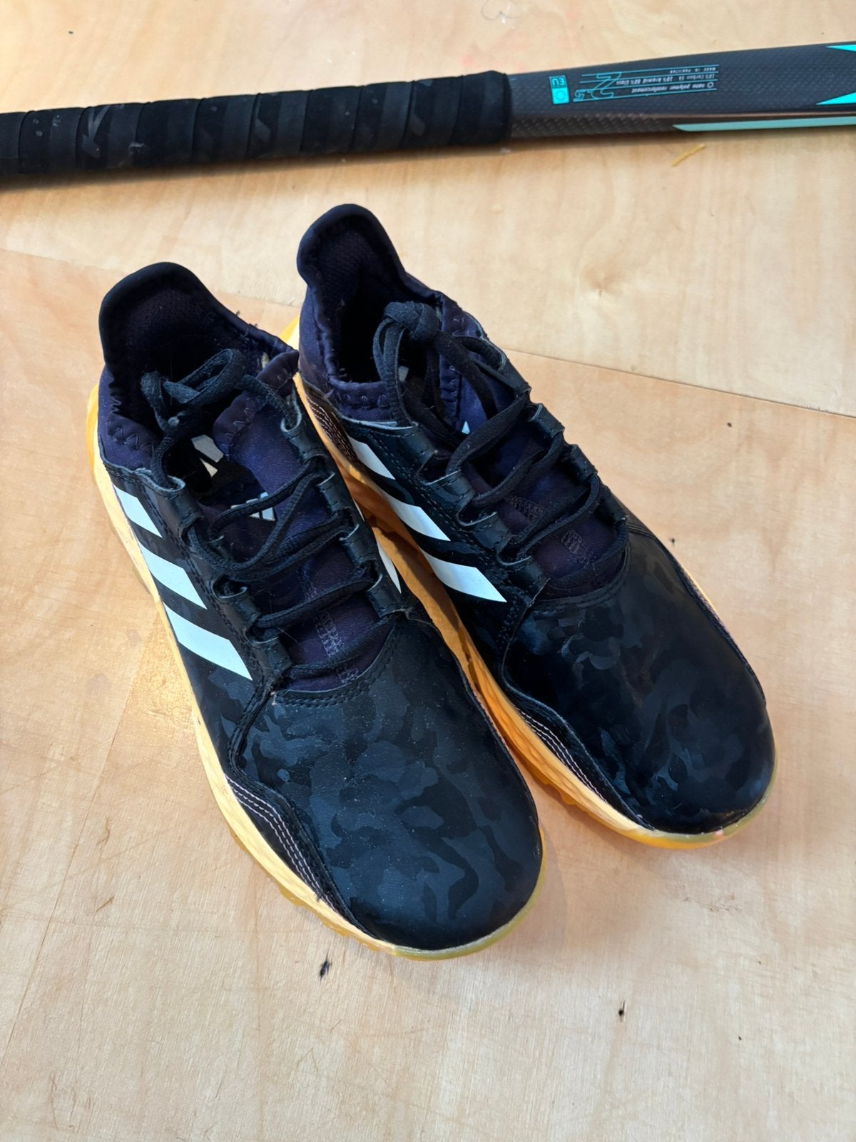 Hockey schoenen 38 adidas, Sports & Fitness, Hockey, Enlèvement ou Envoi, Utilisé, Chaussures