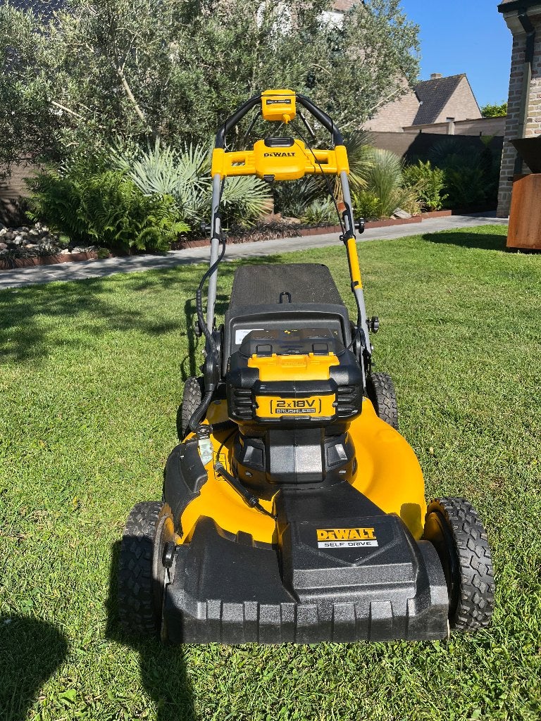 Accu grasmaaier Dewalt, Tuin en Terras, Ophalen, Cirkelmaaier, Accu-grasmaaier, 50 cm of meer