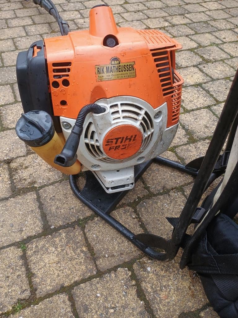 Bosmaaier rug gedragen, Ophalen