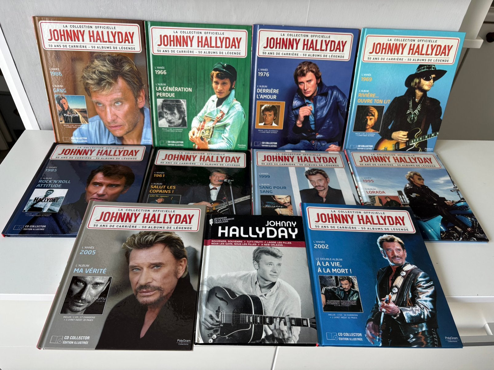 11 CD/Johnny Hallyday-boekjes, Ophalen of Verzenden, Zo goed als nieuw