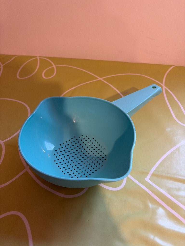 Tupperware - klein vergiet, Ophalen of Verzenden, Zo goed als nieuw, Blauw, Overige typen