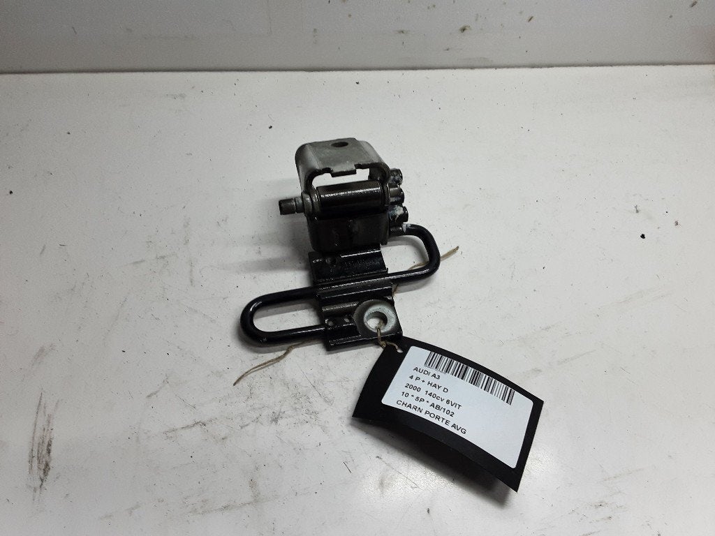 CHARNIERE DE PORTE AVANT GAUCHE Audi A3 Sportback (8PA), Auto-Union-Straße  1,
85057  Ingolstadt, DE, Info@audi.de, Audi, Utilisé