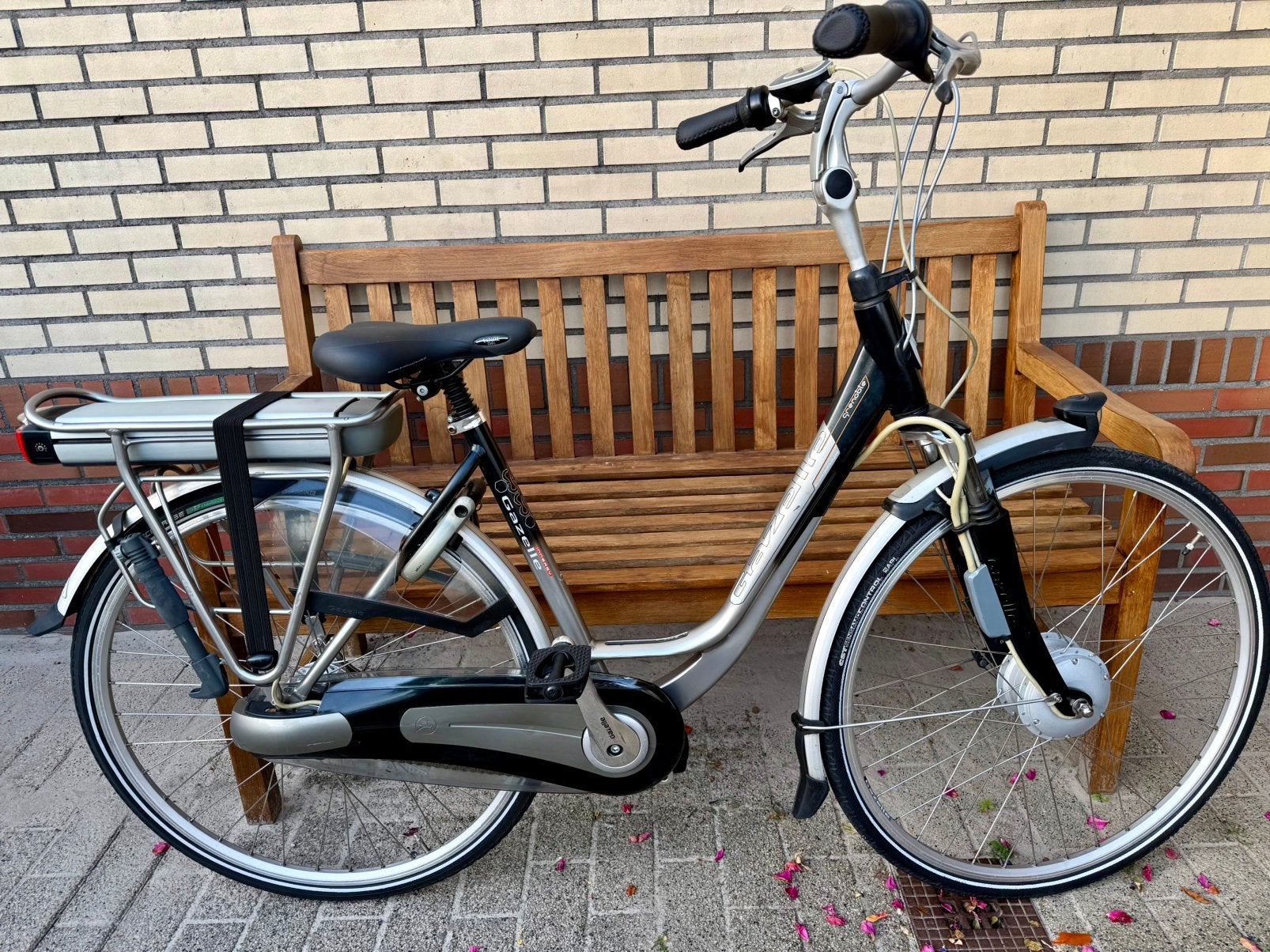 Batterie Gazelle Grenoble Innegy D 49cm dorée 2196 km !, Enlèvement, Comme neuf, Gazelle