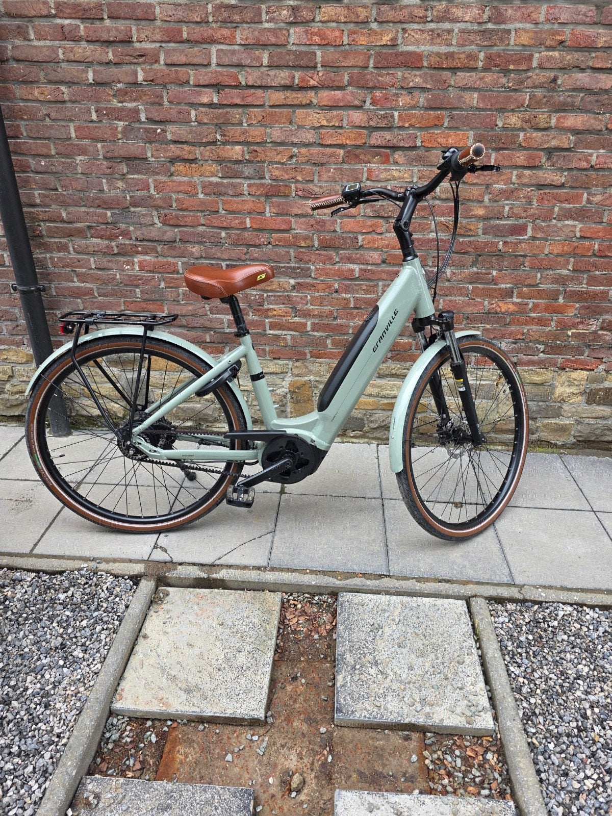 Nouveau vélo électrique pour femmes avec entraînement par co, Vélos & Vélomoteurs, 47 à 51 cm, Enlèvement ou Envoi, Neuf, 50 km par batterie ou plus