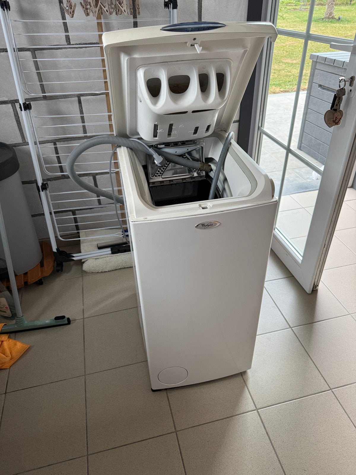 Lave-linge à donner sur Lamain près de Tournai, Enlèvement, Comme neuf