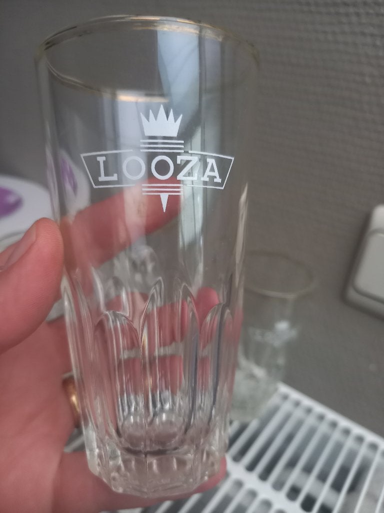 4 looza fruitsapglazen., Huis en Inrichting, Ophalen of Verzenden, Nieuw, Glas, Glas of Glazen