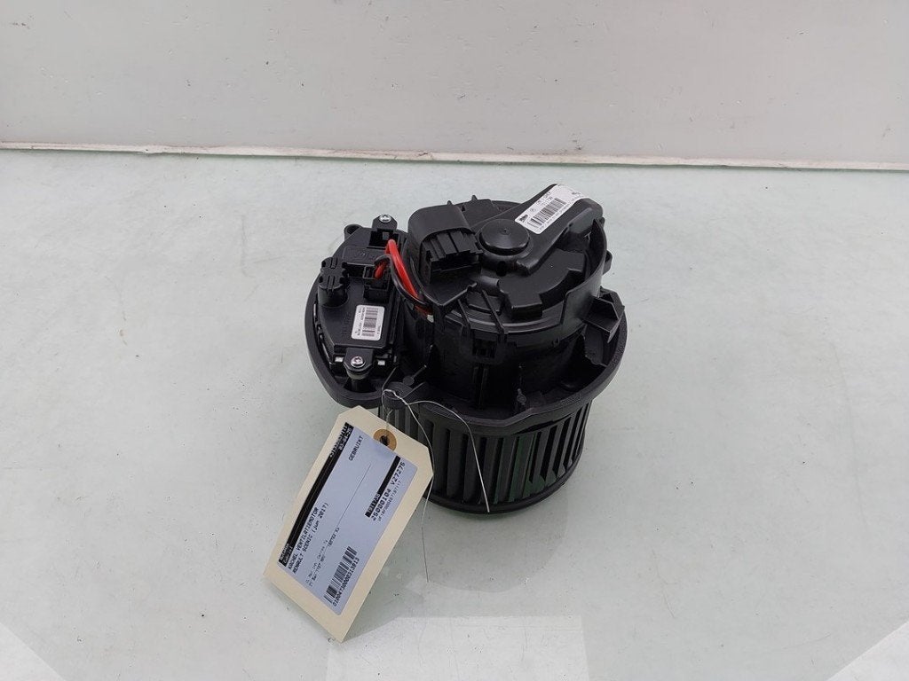VENTILATEUR RADIATEUR MOTEUR Renault Scénic IV (RFAJ), Dhr. J. Ham, Renault, Administratie@autoham.nl, Utilisé