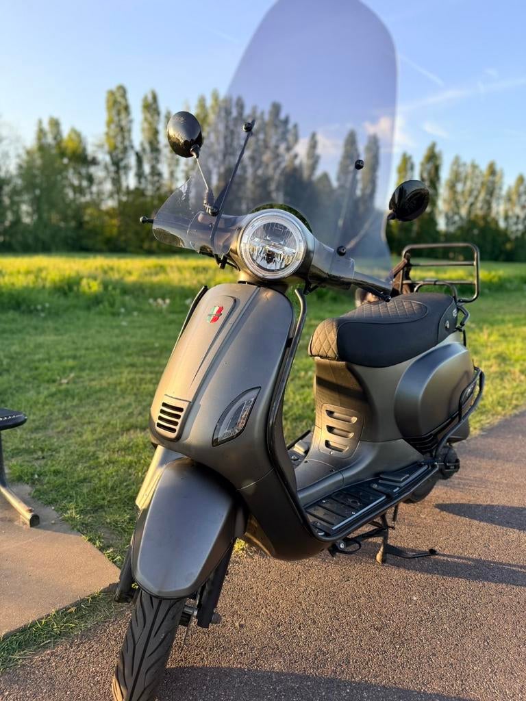 GTS TOSCANA 5 - A KLASSE, Vélos & Vélomoteurs, Vélomoteurs & Scooters bridés, Autres marques, Comme neuf, Enlèvement, Essence
