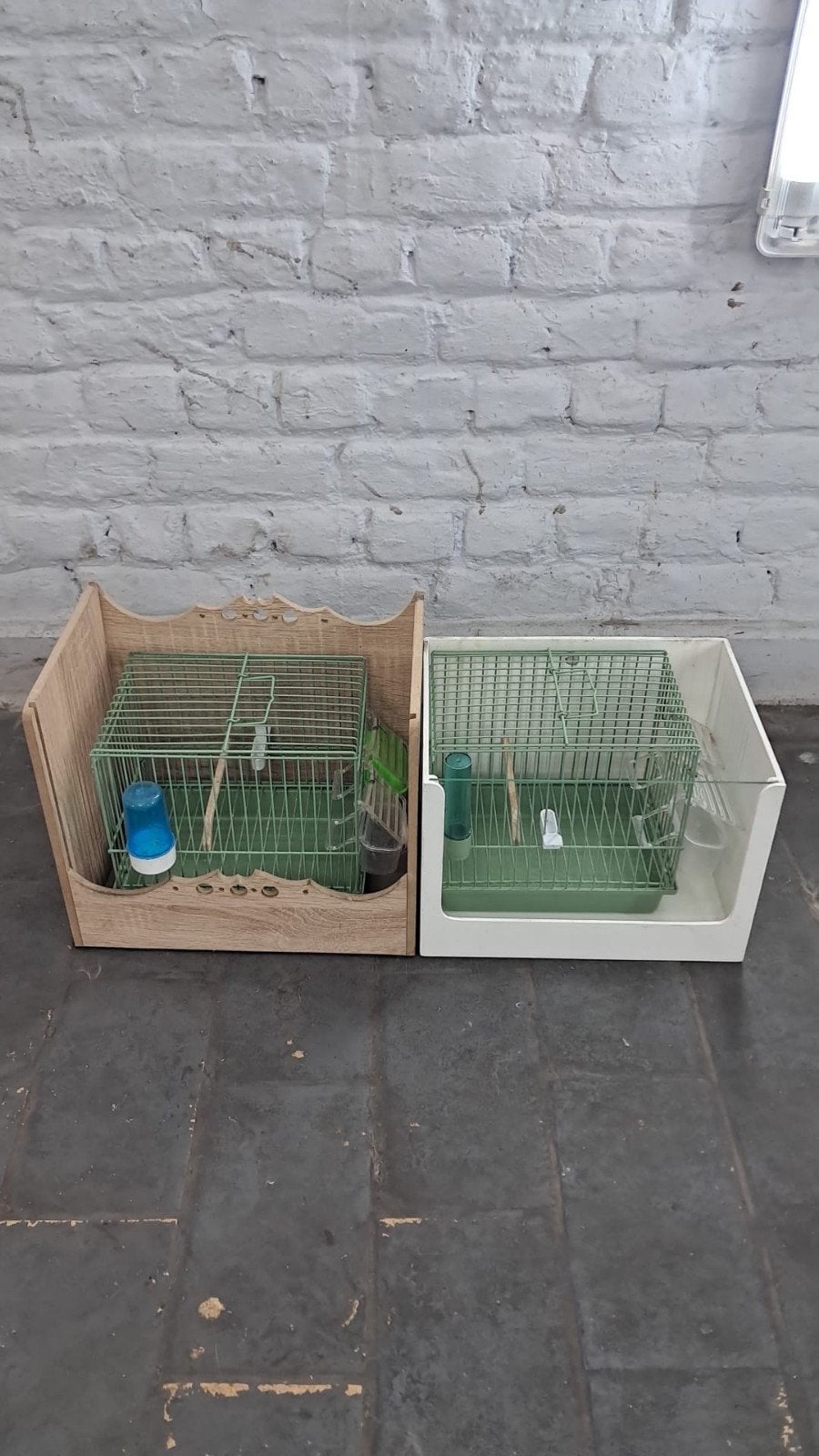 cage  oiseaux, Enlèvement ou Envoi, Comme neuf, Bois