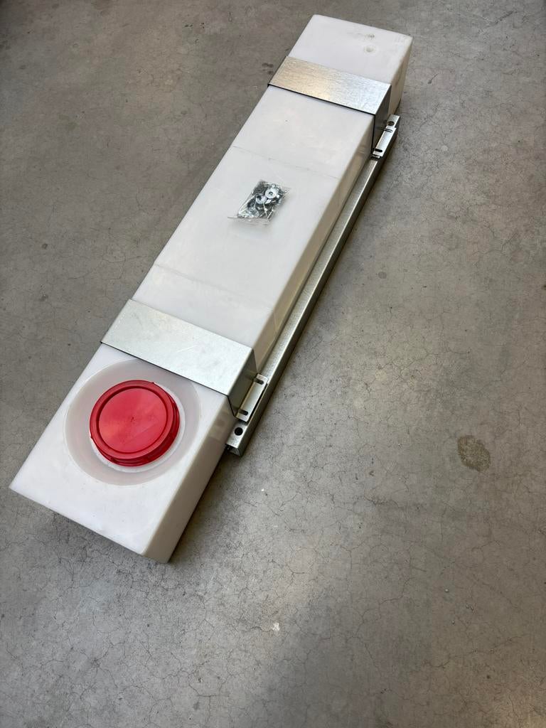 Mercedes sprinter Watertank (57L) onderbouw, Ophalen