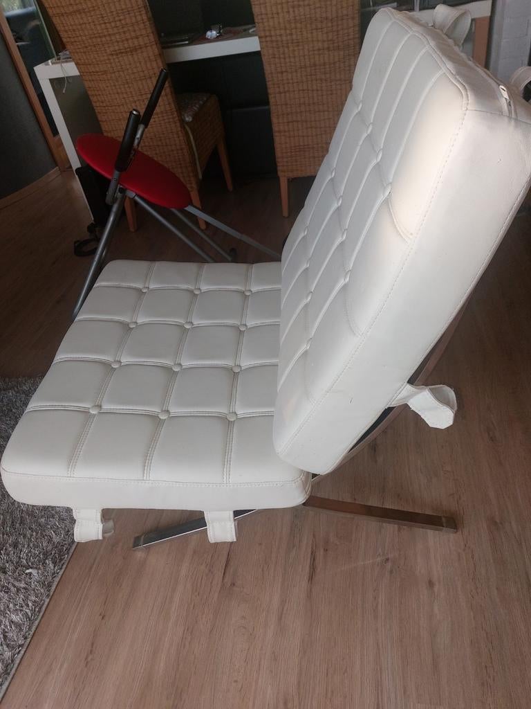Lounge stoel replica barcelona, Ophalen