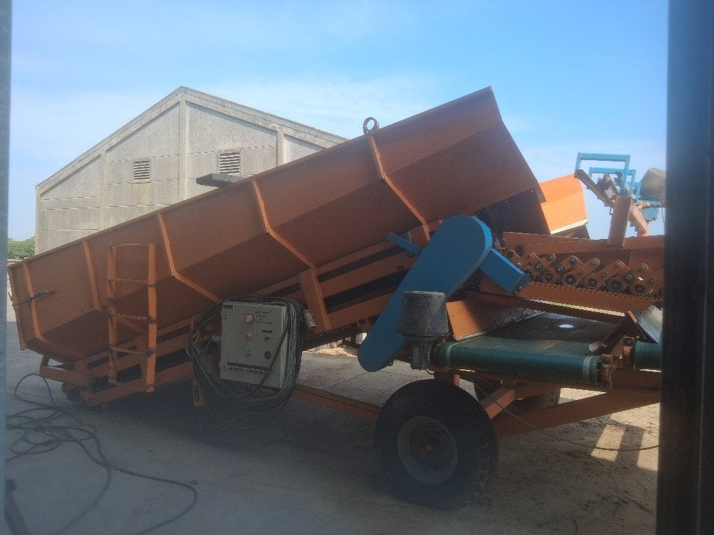 Aardappel stortbunker, Zakelijke goederen, Landbouw | Werktuigen, Akkerbouw, Aardappeltechniek, Ophalen