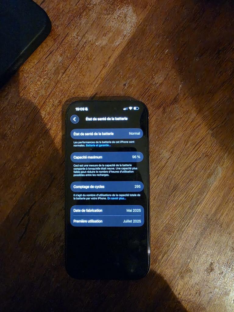 iPhone 16 Pro (Vente ou Echange contre 17 pro ), Télécoms, Neuf, 128 GB, Gris, IPhone 16