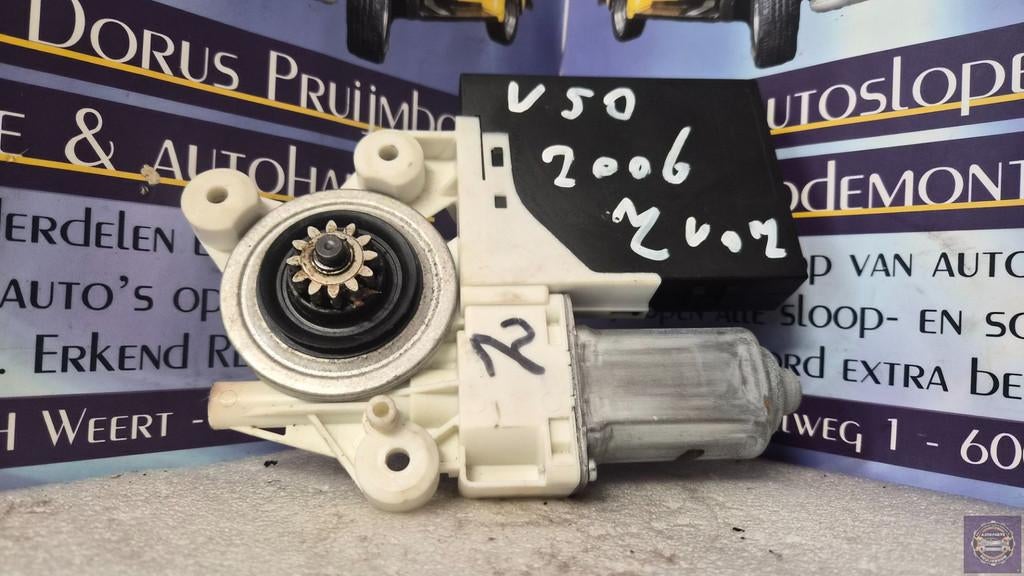 Moteur de l ve-vitre lectrique avant droit pour Volvo V50, r, Gunnar Engellaus vag 8
405 31  Gothenburg, SE, Info@volvocars.com