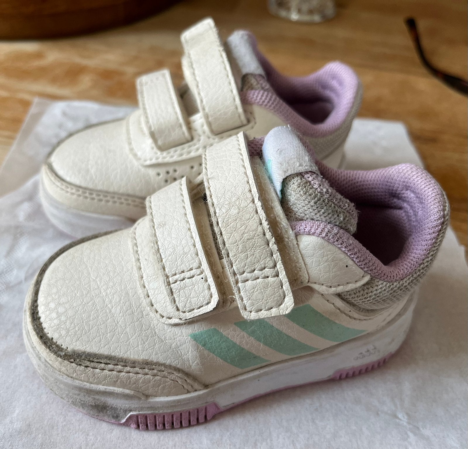 Adidas sneakers maat 19, Kinderen en Baby's, Babykleding | Schoentjes en Sokjes, Ophalen of Verzenden, Gebruikt
