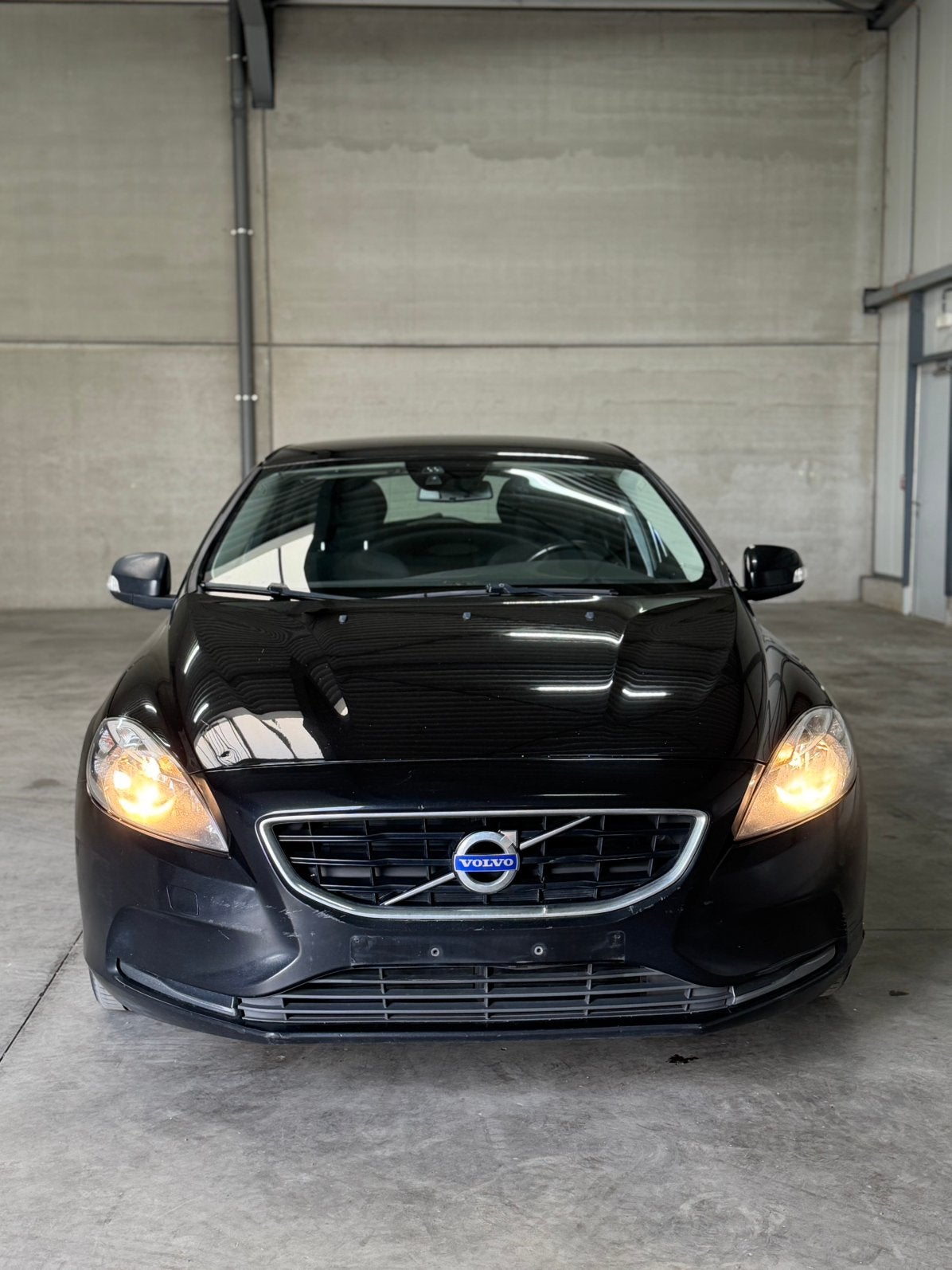 Volvo V40 2.0d | Euro 6 | 2016 | NAVI | AIRCO, Auto's, Zwart, Bedrijf, Te koop, Euro 6