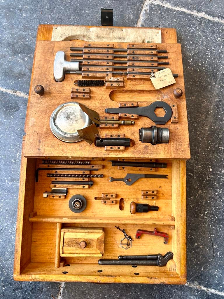 Belgian FN30 model 1952 Armorer’s kit, Antiquités & Art, Enlèvement ou Envoi