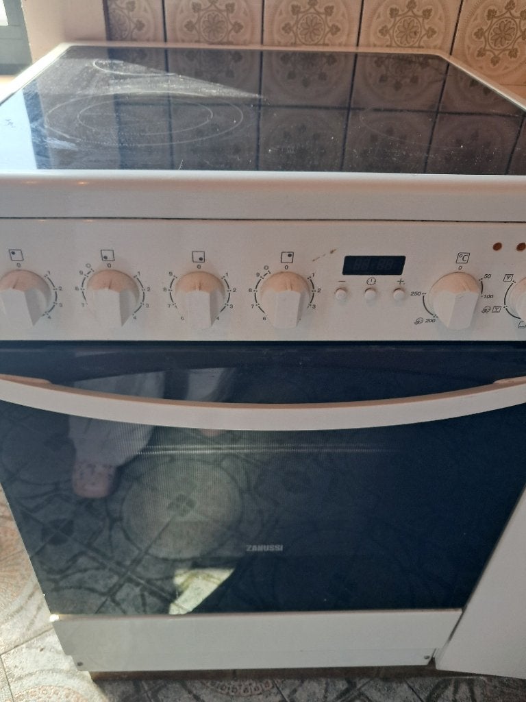 Electrisch kookvuur Zanussi, Electroménager, Cuisinières, 85 à 90 cm, 4 zones de cuisson, Enlèvement, Utilisé