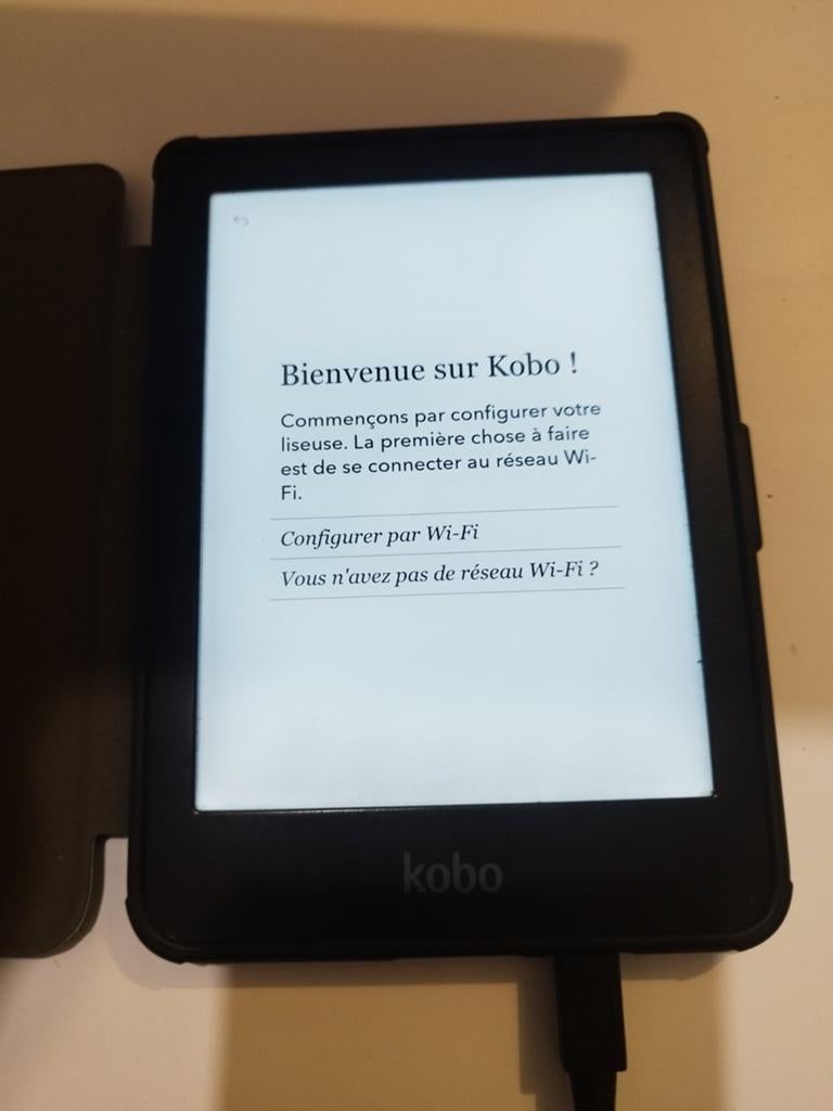 Kobo Clara HD, wifi, touchscreen met hoesje en oplader, Computers en Software