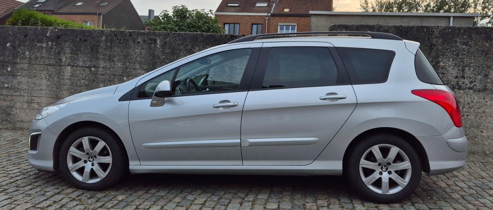 Peugeot 308sw 16hdi an2011 120mkm 6vitesses 4500€ ctok, Euro 5, 1600 cc, 5 deurs, Particulier