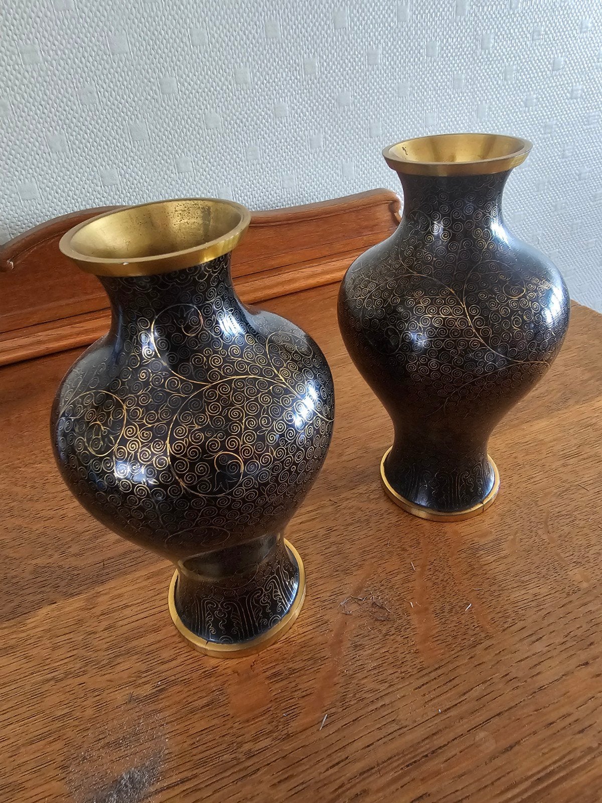 Duo de vases chinois en cloisonnés ., Antiquités & Art, Enlèvement