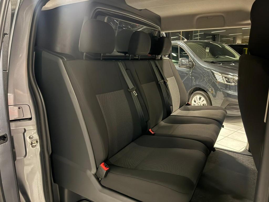 Opel Vivaro dubbele cabine lang chassis, 5 Pl. 2.0D utility, Vivaro, Euro 6, USB, Bedrijf