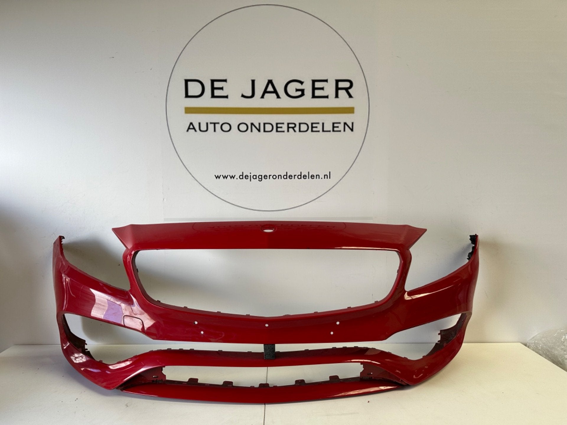 UNE CLASSE W176 FACELIFT AMG PARE-CHOC AVANT PARE-CHOC A1768, Autos : Pièces & Accessoires, Mercedes-Benz AG, Pare-chocs, Mercedes-Benz