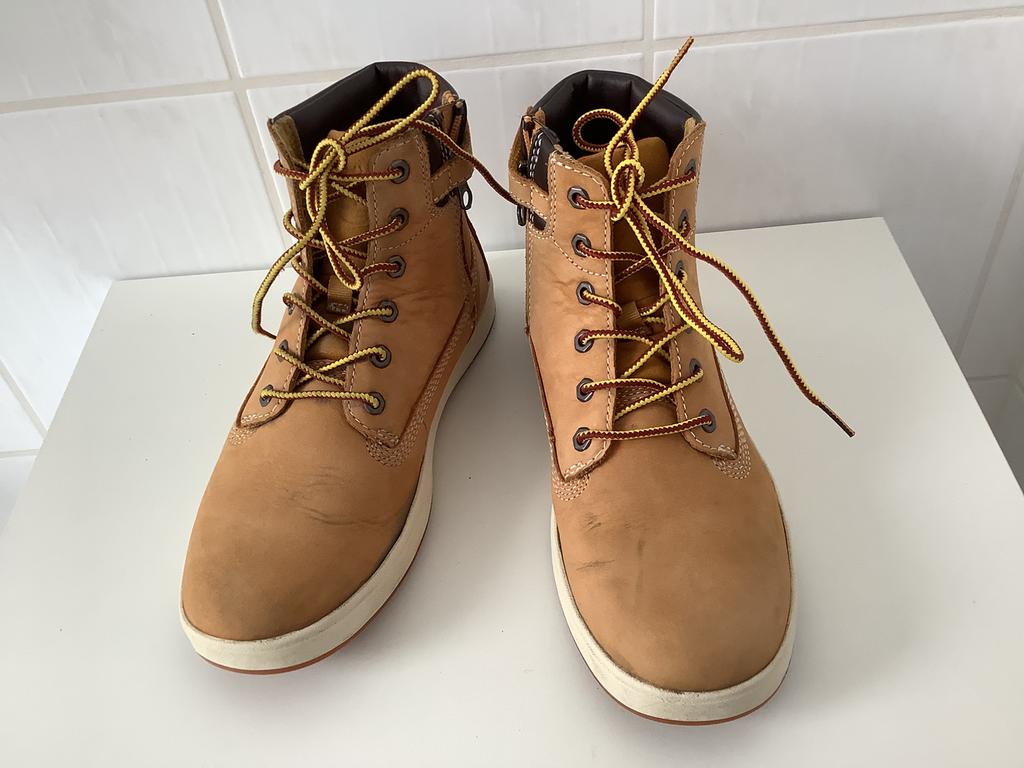 Timberlands maat 37. In perfecte staat., Enfants & Bébés, Vêtements enfant | Chaussures & Chaussettes, Enlèvement ou Envoi, Comme neuf