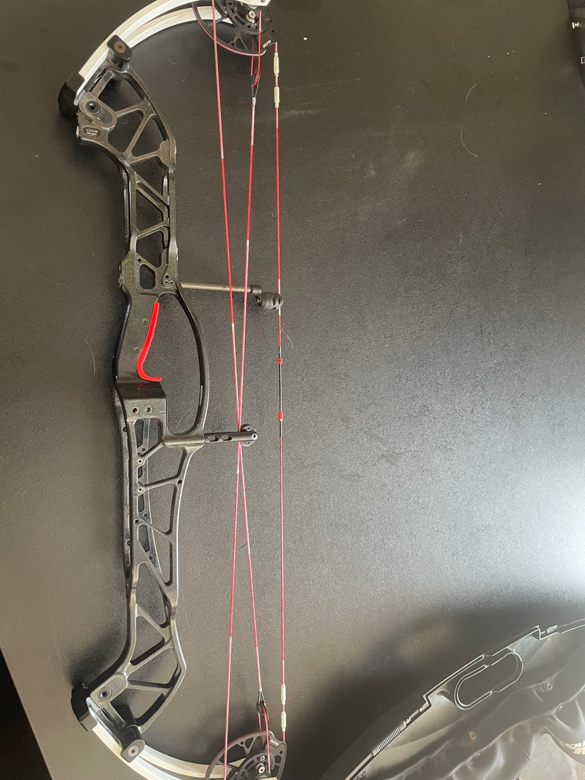 Hoyt concept x 40, Sports & Fitness, Tir à l'arc, Enlèvement, Comme neuf, Arc à poulies