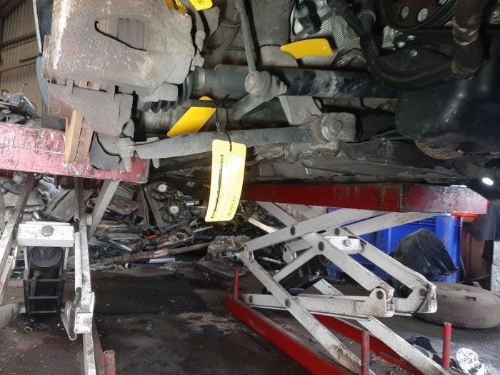 Draagarm onder rechts-voor van een Skoda Yeti, Gebruikt, -, -, Skoda
