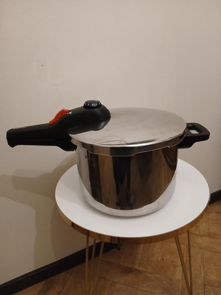Cocotte-minute / Autocuiseur TOMADO - 6L, Enlèvement ou Envoi, Inox