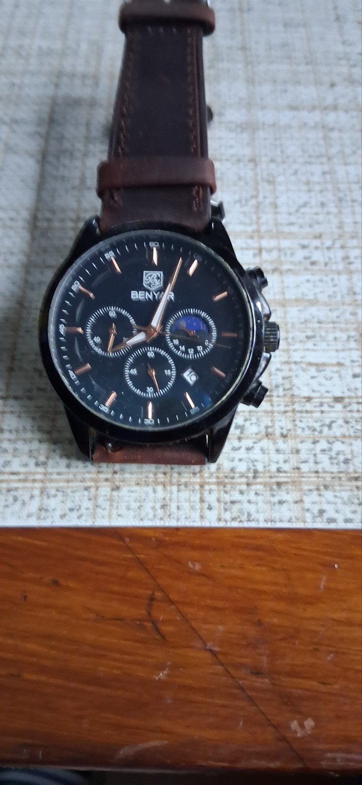 montre homme Nenyar nouveau bracelet et nouvelle pile