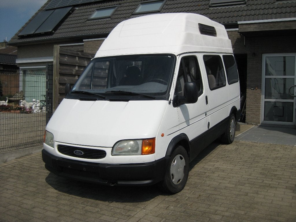 Ford Transit D sleeper bj 3/1999 met verhoogd dak ., Jusqu'à 5, Siège standard, Toilette à cassette, Boîte manuelle