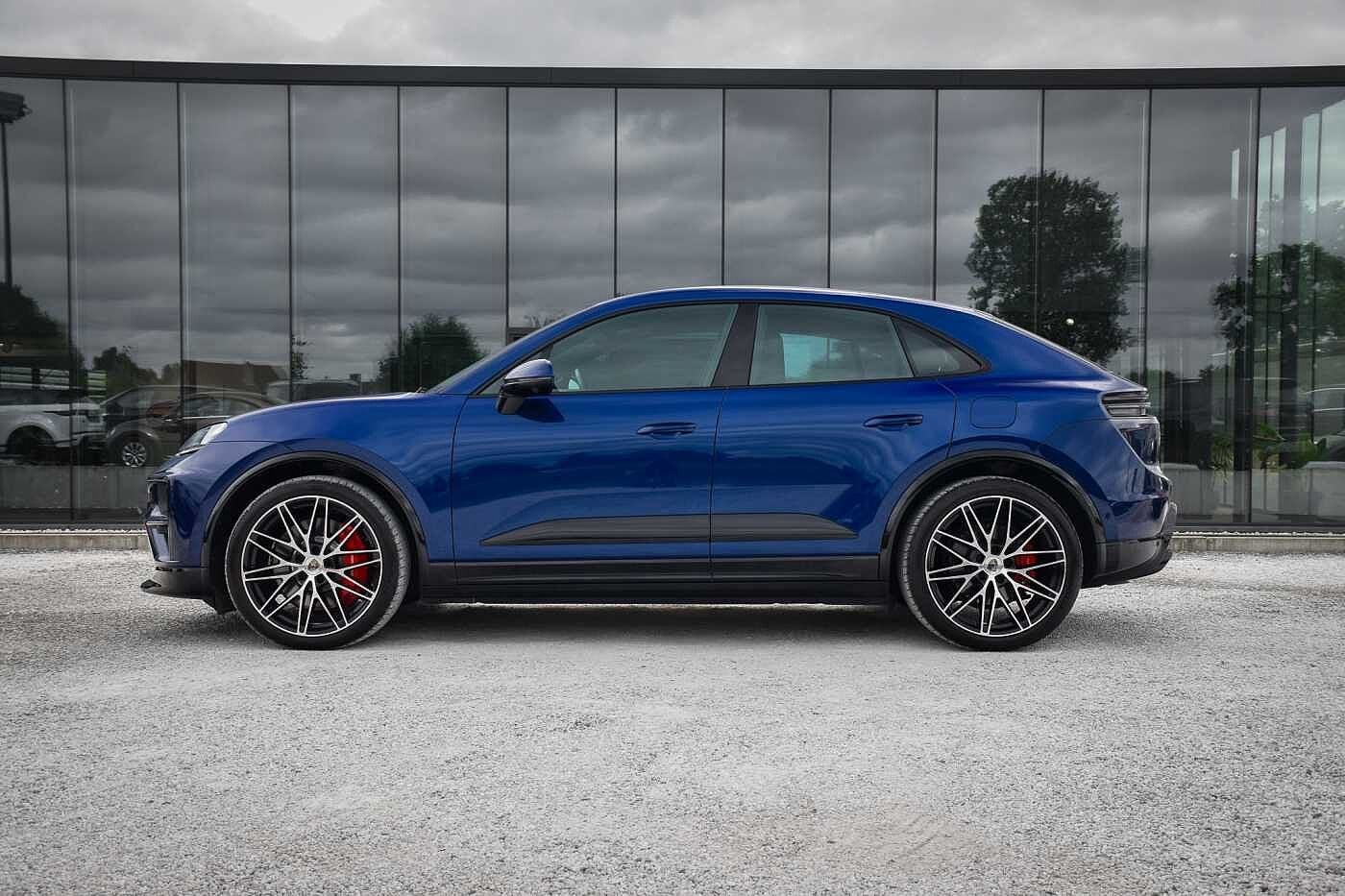 Porsche Macan Turbo matrix 22' RS Spyder Head-Up 18-way BOSE, Auto's, Automaat, Leder, 5 zetels, 5 deurs