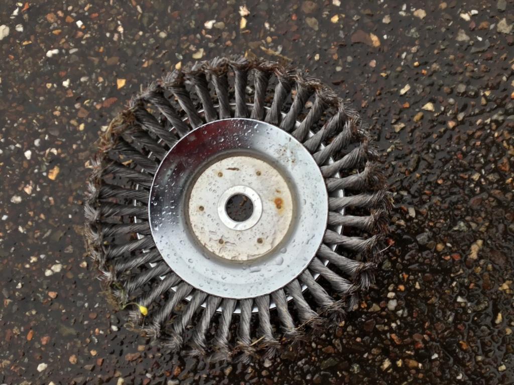 Onkruidverwijderaar, Ophalen