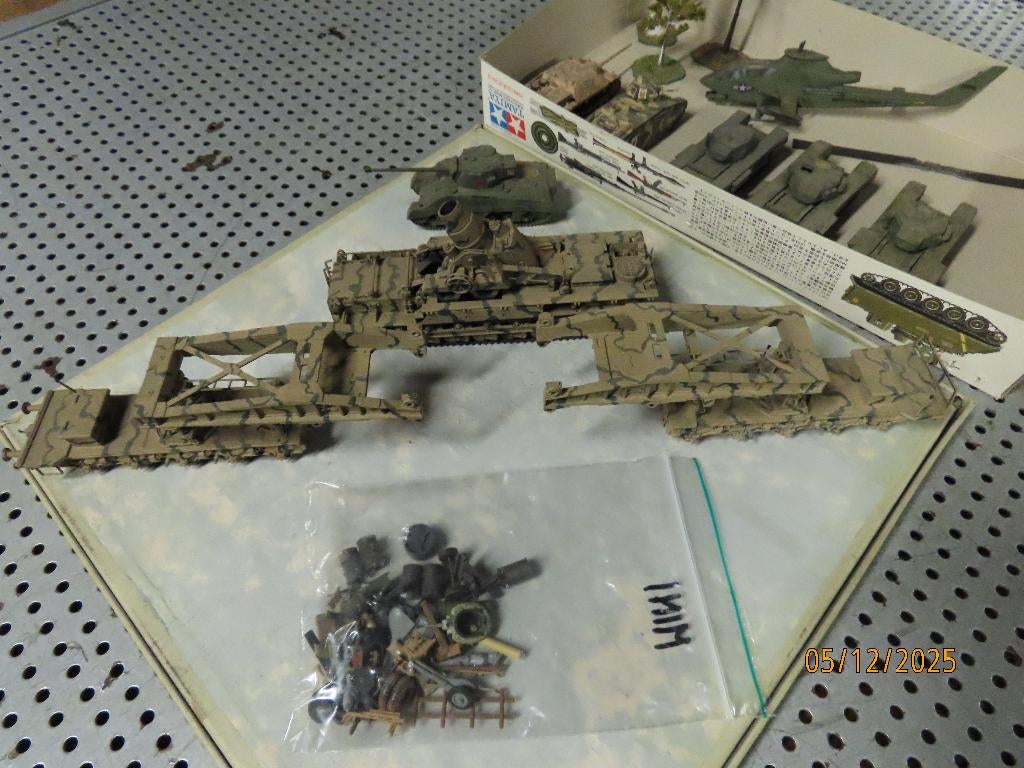 Kleine verzameling Militaire voertuigen 1/76 1/72 Tanks e.d., Verzamelen, Militaria | Algemeen, Ophalen of Verzenden, Overige soorten