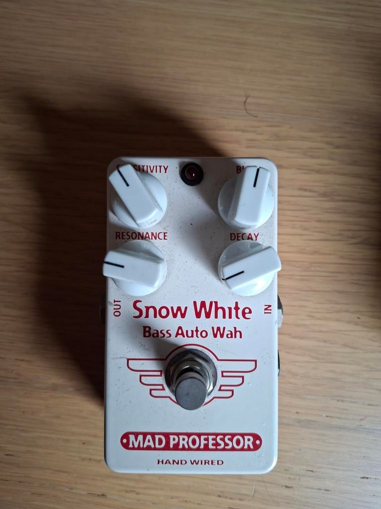 Mad professor Snow white bass auto wah, Muziek en Instrumenten, Effecten, Ophalen