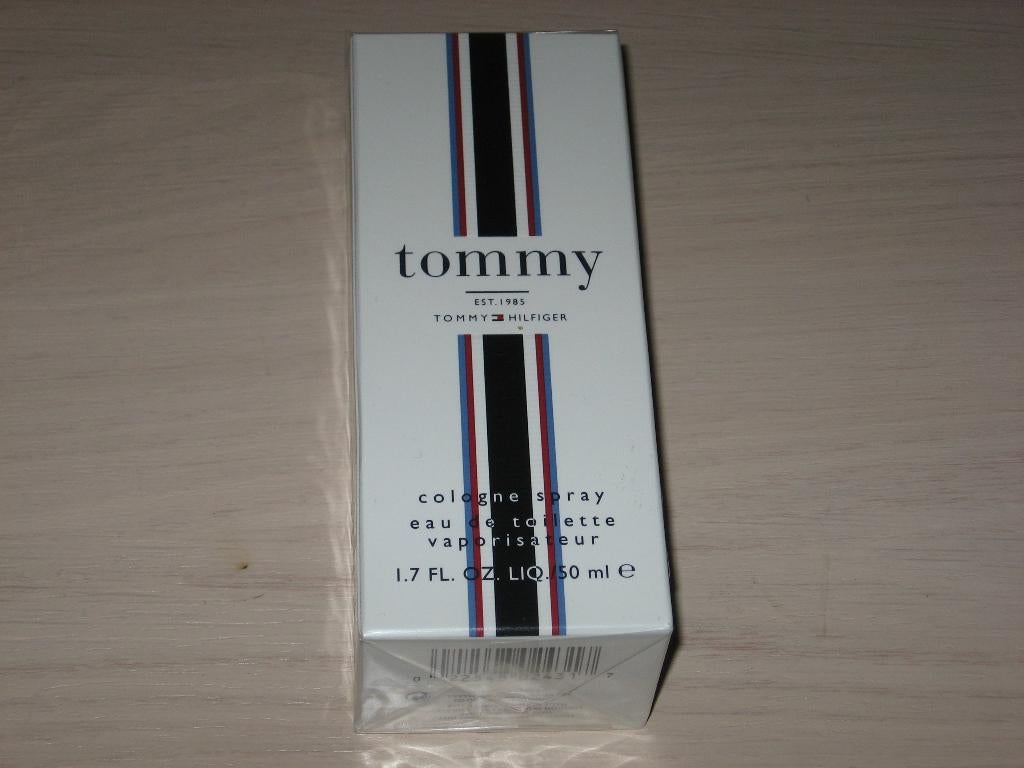 Tommy Hilfiger nieuwe geur 50 ml, Handtassen en Accessoires, Ophalen of Verzenden, Nieuw